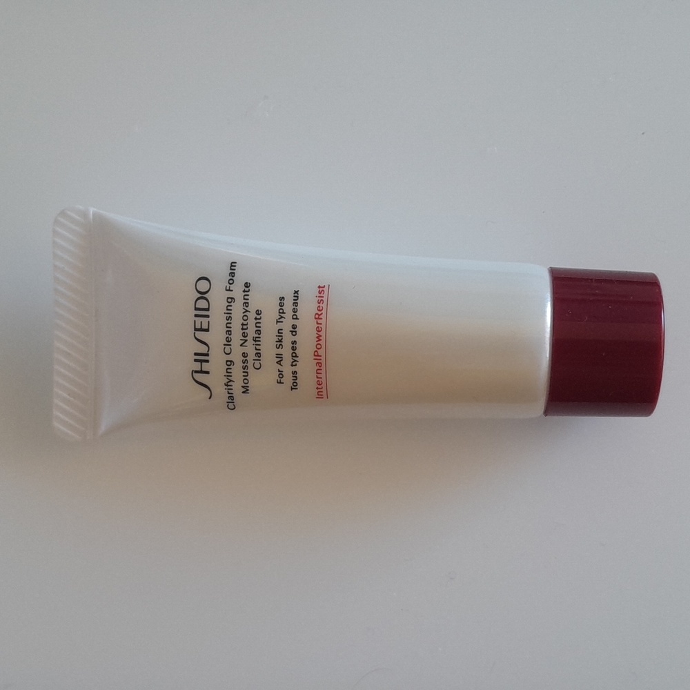Shiseido Clarifying Cleansing Foam face cleanser travel size